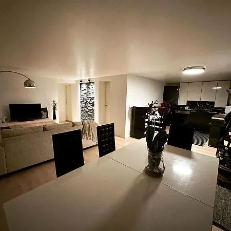 Sea View Modern منزل للإقامة *